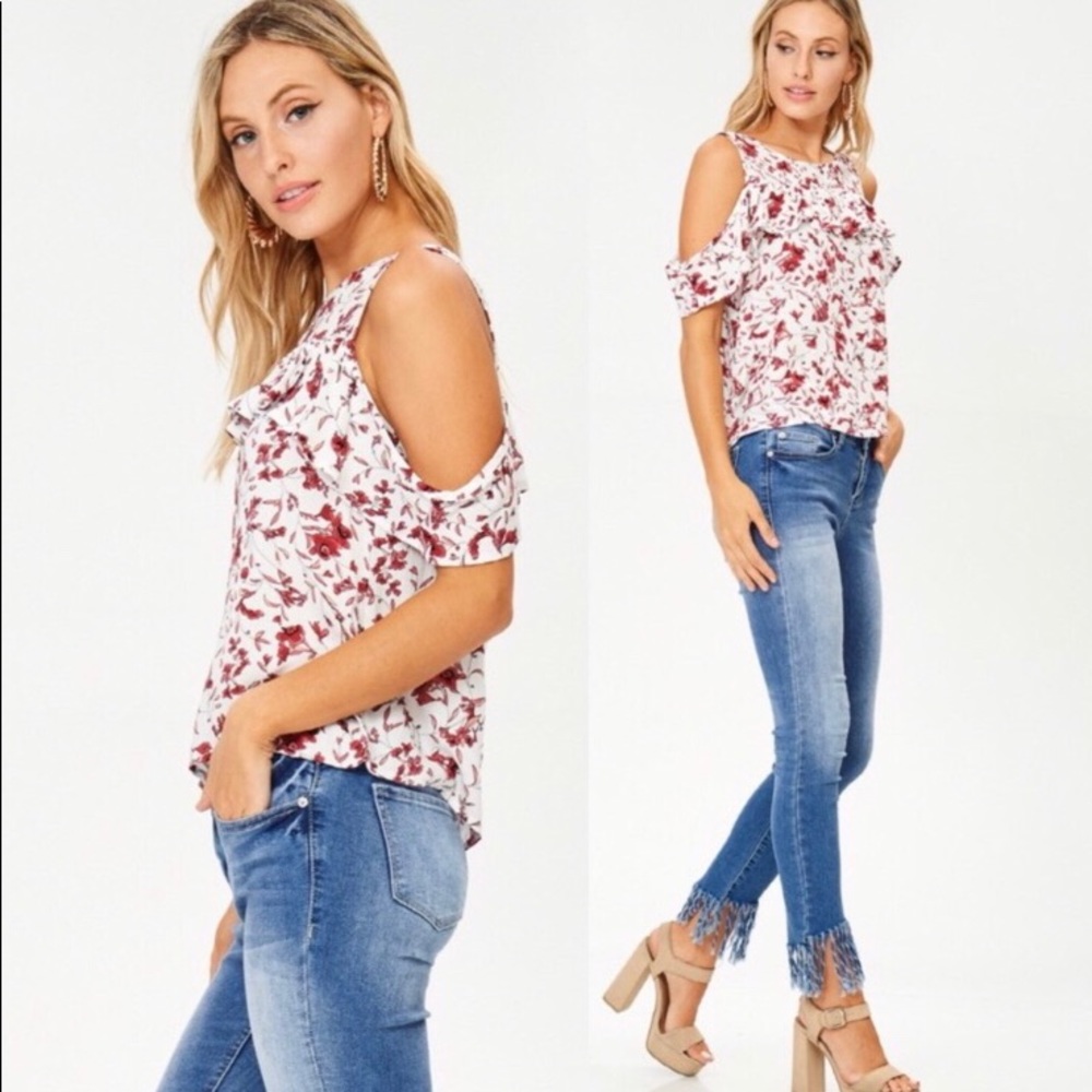 Open shoulder top - Picture 4 of 4